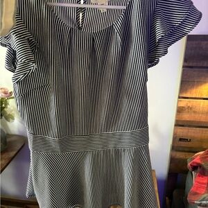 Women’s Monteau Navy and White Striped Seersucker Top size large